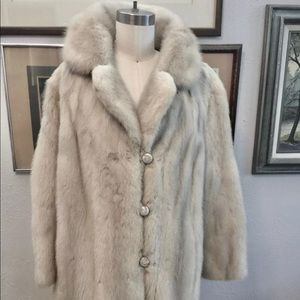 Silver/cream/white Mink Fur Coat